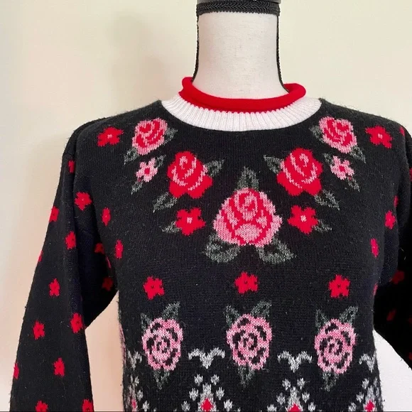 Vintage 90s Knit Rose Sweater - Picture 2 of 5